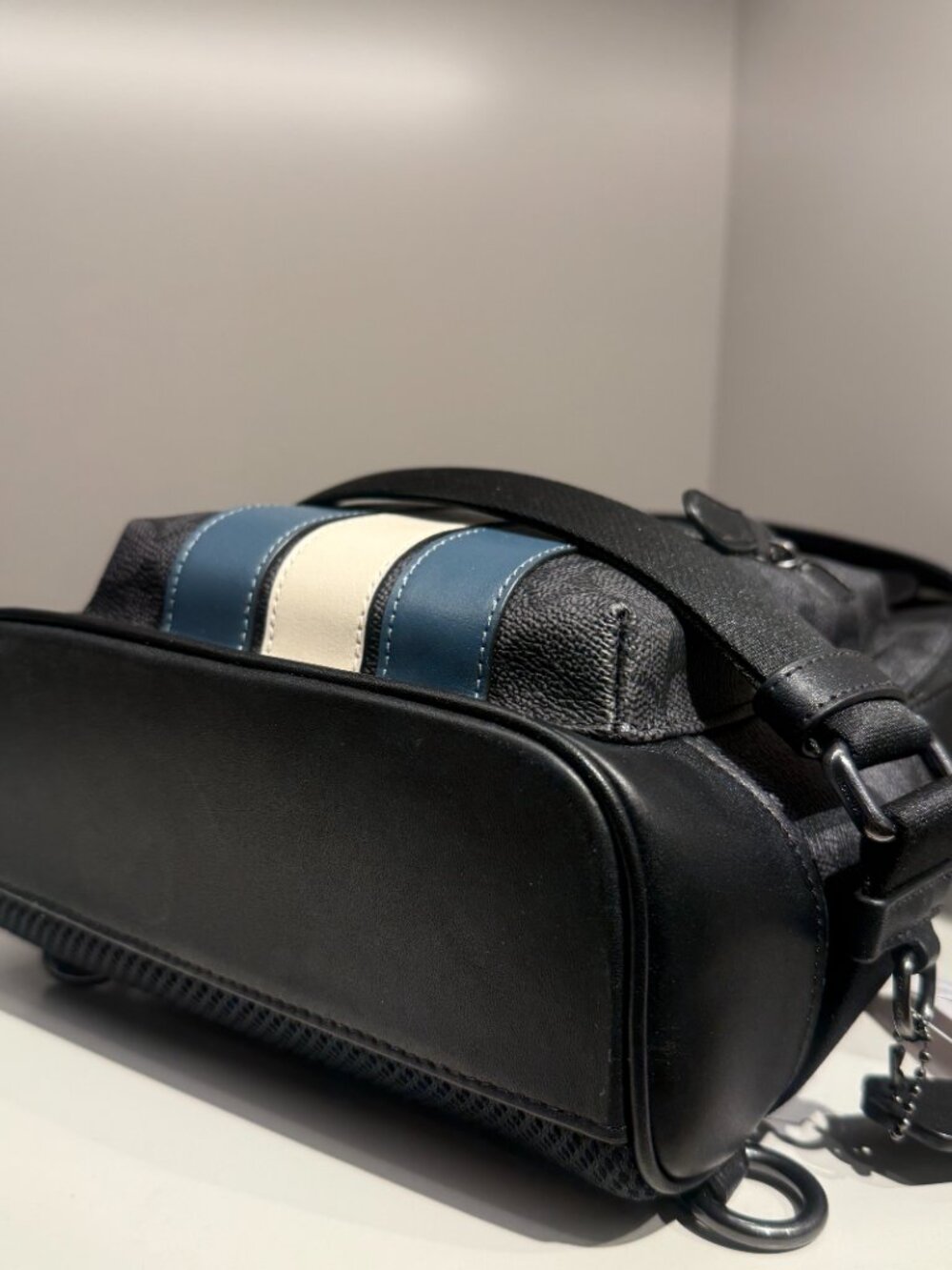 Coach West Pack In Signature Canvas With Varsity Stripe 2999 - Picture 5 of 6